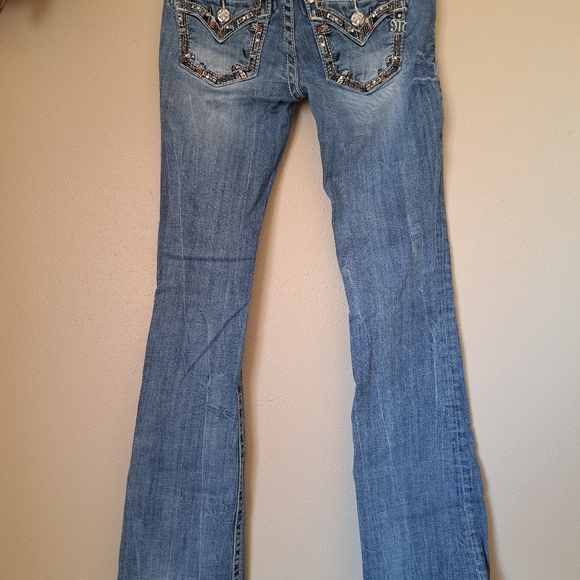 JEANS - Picture 8 of 16